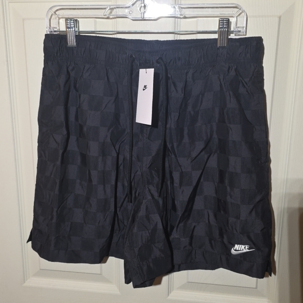 Nwt $60 Men's Nike Standard Fit Above Knee Length Black Shorts Sz M